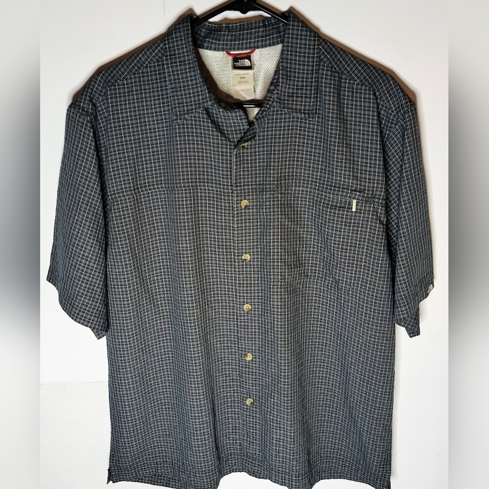 The North Face Men's Button Down Short Sleeve Shirt
